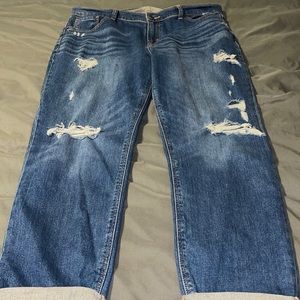 Distressed boyfriend jeans 10